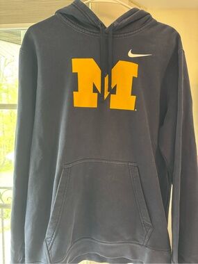 Nike Men’s Navy Blue Michigan Logo Hoodie